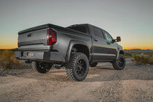 Load image into Gallery viewer, ici-alumilite-bumper-rbm93tyn-lifestyle3.jpg