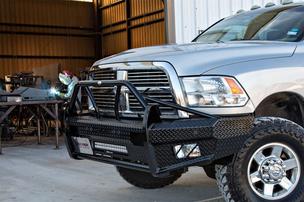 10-17_DODGE_XTREME_with_LIGHTBAR.jpg