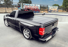 Load image into Gallery viewer, Bak Industries 1126303 BAKFlip FiberMax 99-07 F250/350/450 6'9"