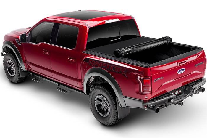 Truxedo 1572416 Sentry CT - 19 (New Body Style)-24 Silv/Sierra (w/out CarbonPro Bed) 5'9"