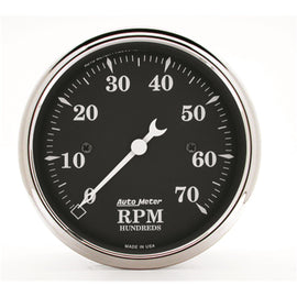 AutoMeter 1798 Traditional incandescent lighting illuminates around the perimeter of the dial