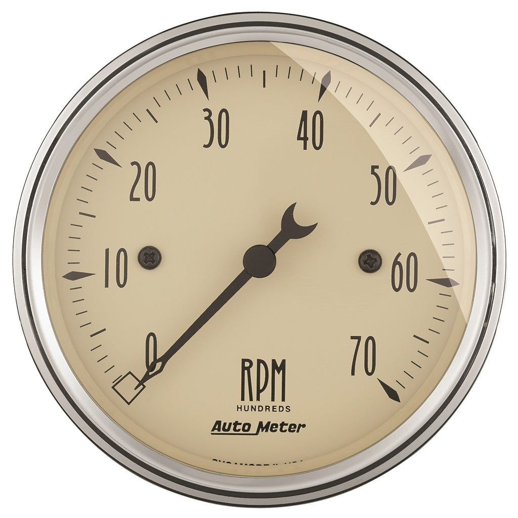 AutoMeter 1898 Traditional incandescent lighting illuminates around the perimeter of the dial