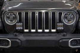 2018_jeep_jl_ss5_grille_2_pod_initial_images_studio_straight_off_white.jpg