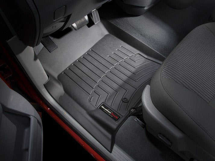 WEATHERTECH 440041 RAM BLCK FLRLNR 02-06