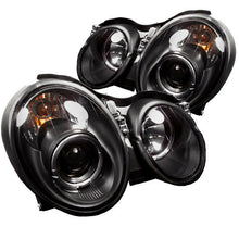 Load image into Gallery viewer, Spyder Auto 5011176 (Spyder Signature) Projector Headlights - LED Halo - Black