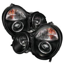 Load image into Gallery viewer, Spyder Auto 5011299 (Spyder Signature) Projector Headlights - LED Halo - Black