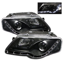 Load image into Gallery viewer, Spyder Auto 5012326 (Spyder Signature) Projector Headlights - DRL - Black