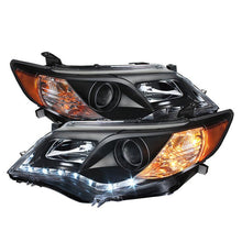 Load image into Gallery viewer, Spyder Auto 5072658 (Spyder Signature) Projector Headlights - DRL - Black