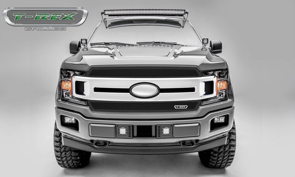 T-REX 51711 UPRCLS BLK INS/OVER F150 XLT 18-19
