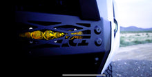 Load image into Gallery viewer, ici-alumilite-bumper-fbm71tyn-lifestyle3.jpg