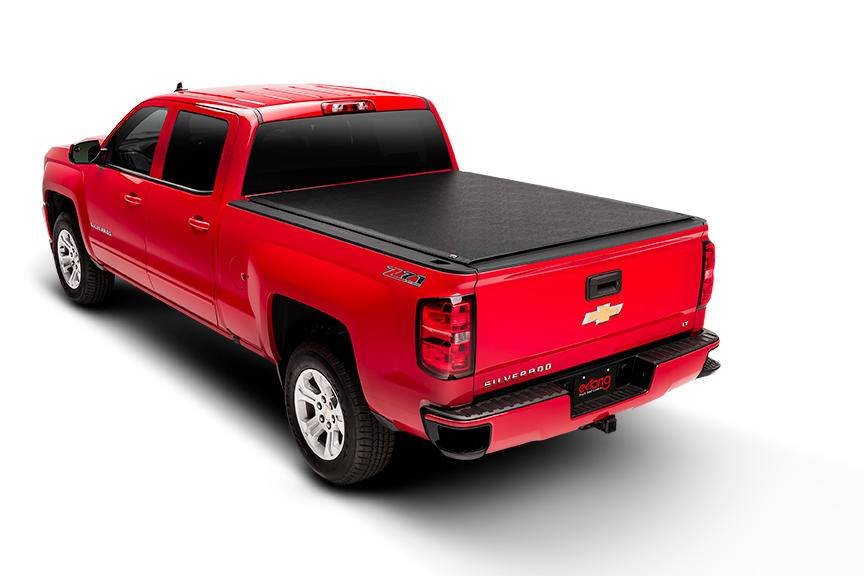 Truxedo 572401 Lo Pro - 19 (New Body Style)-24 Silv/Sierra (w/out CarbonPro Bed) 5'9"