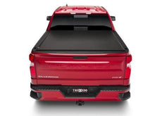 Load image into Gallery viewer, Truxedo 572801 Lo Pro - 19 (New Body Style)-24 Silv/Sierra 1500/20-24 2500HD/3500HD 8'