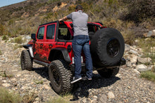 Load image into Gallery viewer, AMP75321-01A_lifestyle.jpg