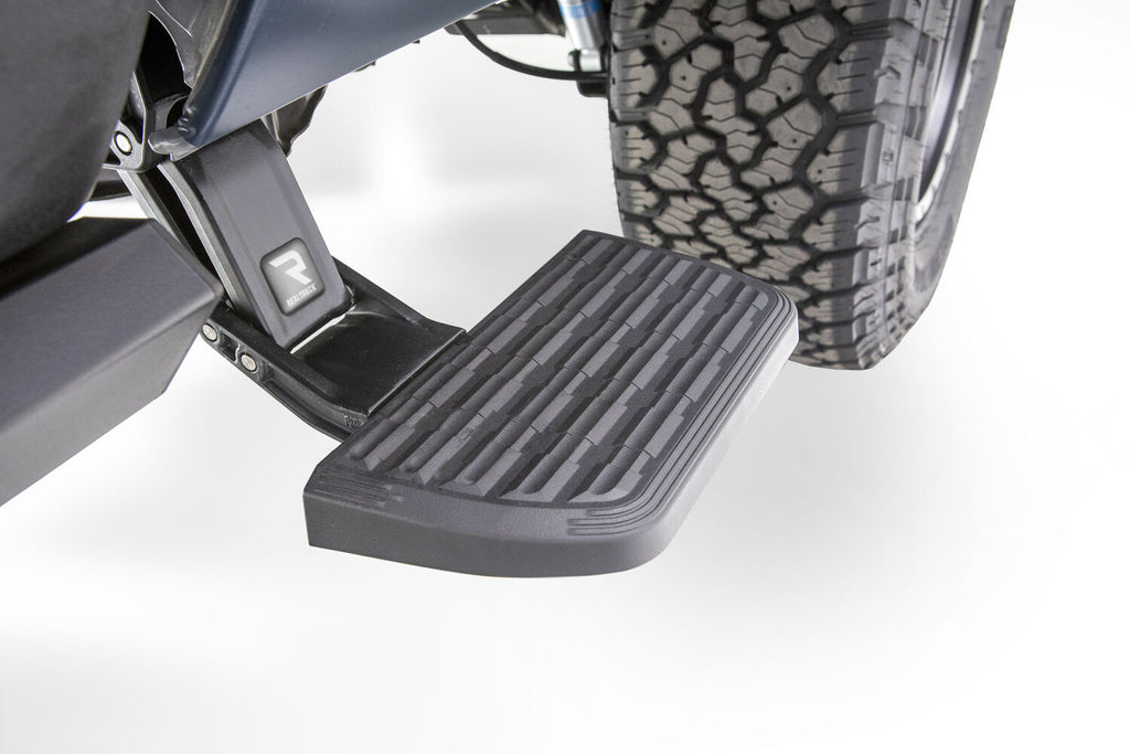 AMPamp-bedstep2-2019-ram-2500-blue-studio-02.jpg
