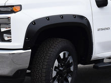 Load image into Gallery viewer, BWRBW_Pocketstyle_Front_Flare_20silverado2500_40161-02.jpg