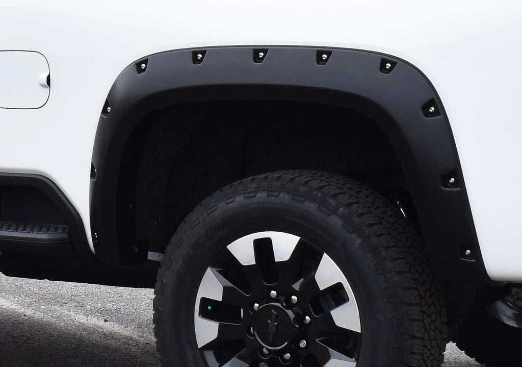 BWRBW_Pocketstyle_Rear_Flares_20silverado2500_40154-02.jpg