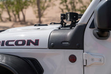 Load image into Gallery viewer, BWRBW_TtrailArmorCowlCover_20JeepGladiator_white_76129.jpg
