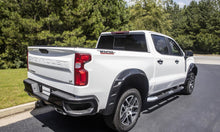 Load image into Gallery viewer, BWRbushwacker_drtfenderflares_2019chevroletsilverado1500_lifestyle_40984-02.jpg