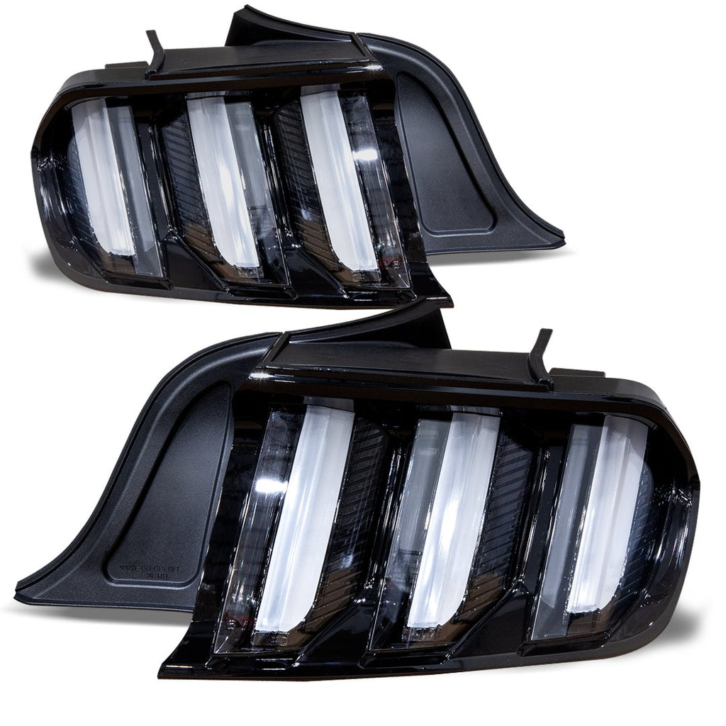 Winjet CTRNG0636-GBC RENEGADE EURO STYLE SEQUENTIAL TAIL LIGHTS-GLOSS BLACK / CLEAR