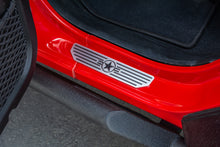 Load image into Gallery viewer, D-JL-180014-STR4_On vehicle.jpg