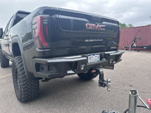 Load image into Gallery viewer, DFC20B_2020-2025_Chevrolet-GMC-2500-3500_A2-Rear_01.jpg