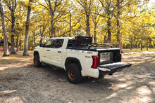 Load image into Gallery viewer, DEE ZEE DZ 19550 TONNEAU COVER