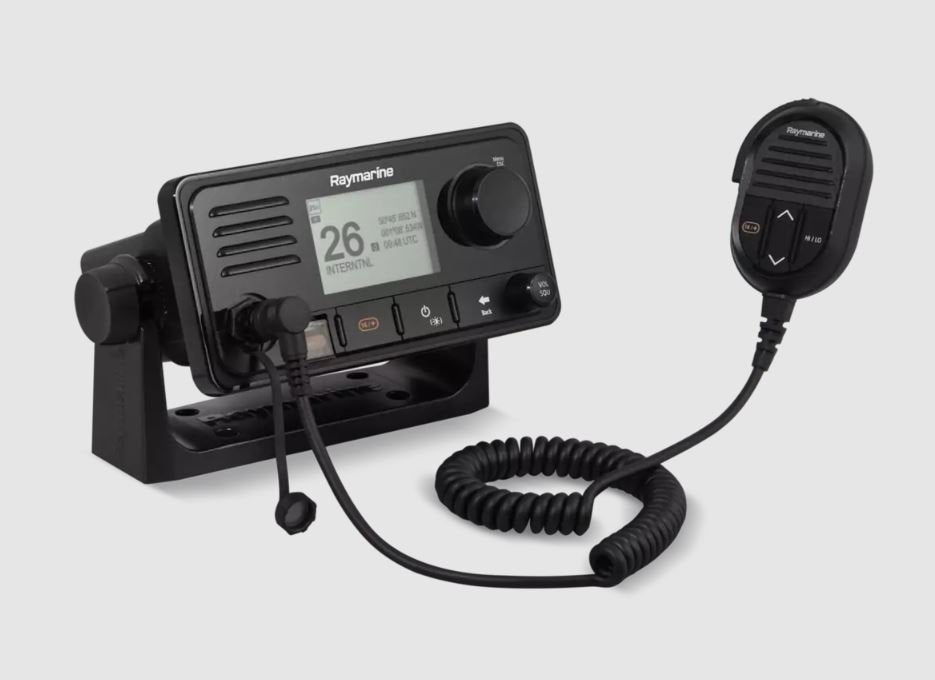 RAYMARINE E70517 VHF RAY73 W/AIS GPS HAILER