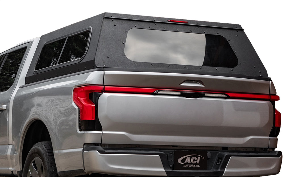 EXPLORE_Hard_Truck_Topper_FORD_Cutout.jpg