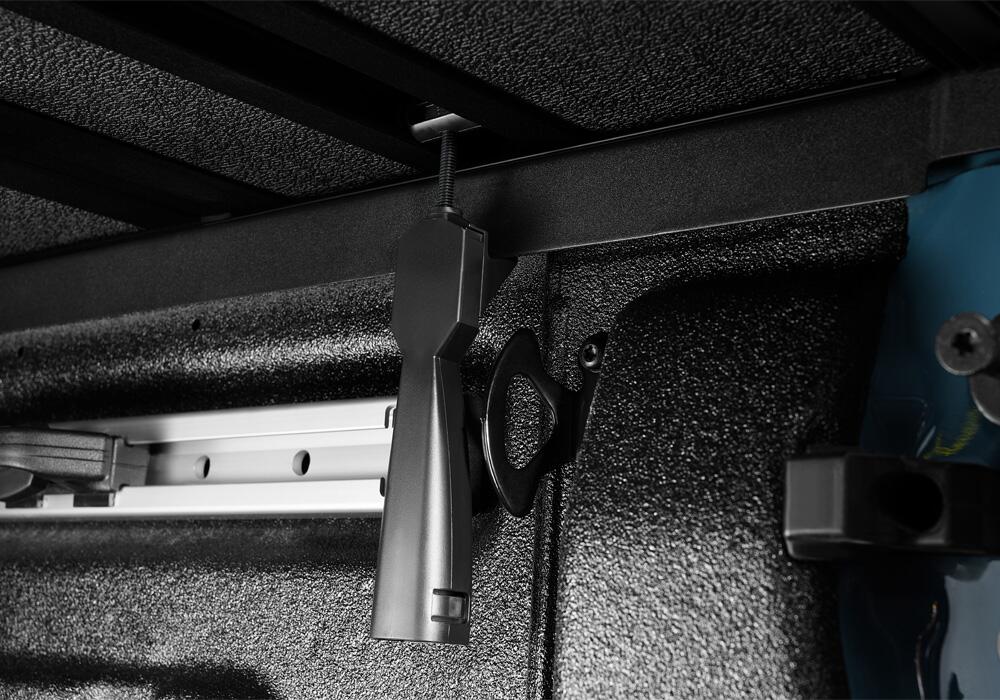 EX_SolidFold2.0_22Maverick_Detail_04.jpg