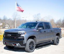 Load image into Gallery viewer, 19-Current Silverado 1500 Double Cab 5 Inch Oval Side Step Fishbone Offroad