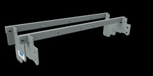 Load image into Gallery viewer, B&amp;W GNRM1062 Gooseneck Trailer Hitch Rail