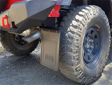 Load image into Gallery viewer, JL_REAR_BAR1.jpg