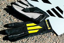 Load image into Gallery viewer, KWM014.jpg