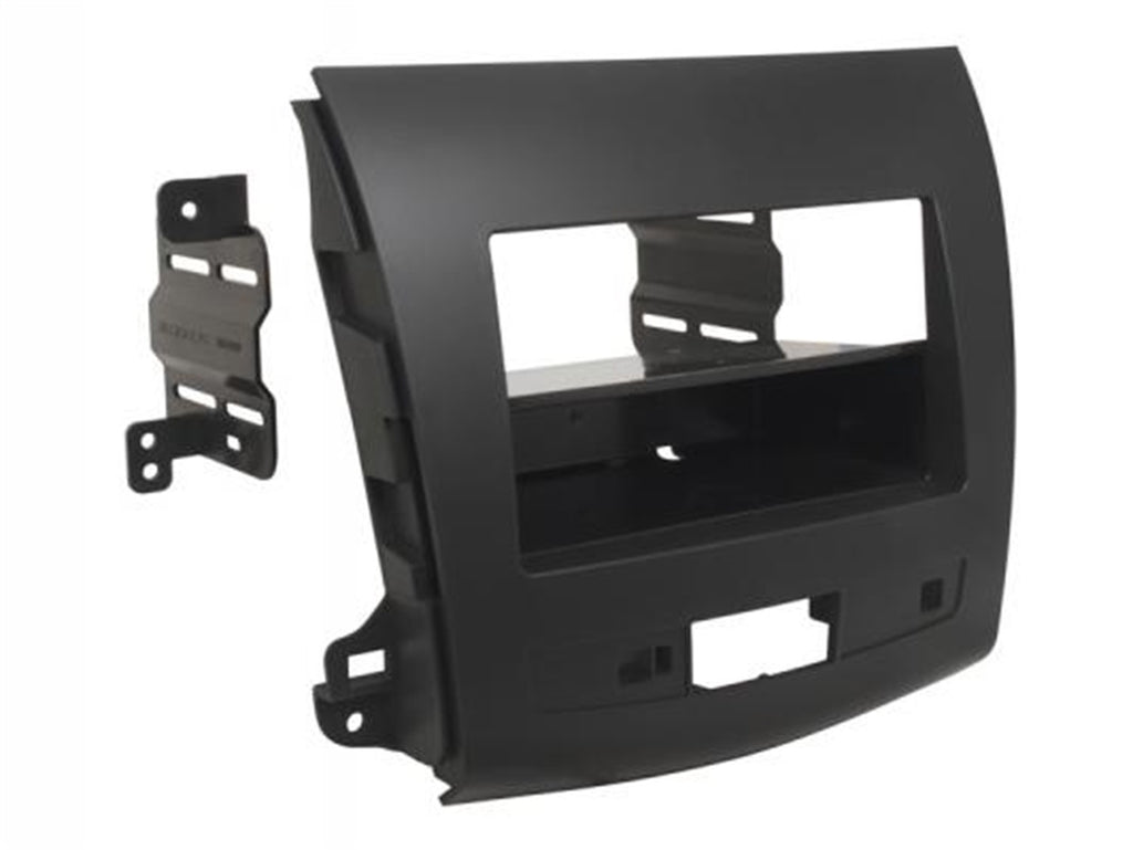 MI3015B_Dash_KitMitsubishiOutlanderPS1150.jpg