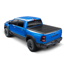Load image into Gallery viewer, T8N_TFX8012_HF3 TONNEAU COVER_B2C_1.jpg
