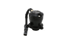 Load image into Gallery viewer, Turbosmart TS-0223-1294 BOV Kompact EM Plumb Back VR11