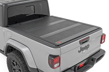 Load image into Gallery viewer, Hard Low Profile Bed Cover | 5' Bed | Jeep Gladiator JT 4WD (2020-2026)