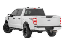 Load image into Gallery viewer, OV2 Running Boards | Side Step Bars | Crew Cab | Ford F-150/Lightning/F-250/F-350 (15-26)
