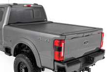 Load image into Gallery viewer, Retractable Bed Cover | 6'10" Bed | Ford F-250/F-350 Super Duty (17-24)