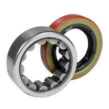 Load image into Gallery viewer, Yukon Gear and Axle AK1559 Yukon Gear AK1559 Yukon Rear Axle Bearing &amp; Seal Kit for Various Differentials