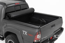 Load image into Gallery viewer, Hard Roll Up Bed Cover | 5' Bed | Toyota Tacoma 2WD/4WD (2005-2015)