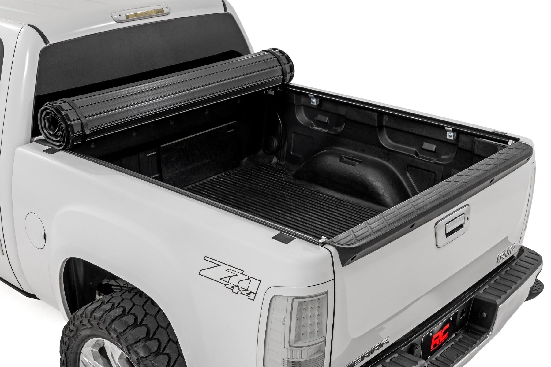 Load image into Gallery viewer, Hard Roll Up Bed Cover | 5'9" Bed | Chevy/GMC Sierra/Silverado 1500 (07-13)