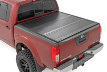 Load image into Gallery viewer, Hard Low Profile Bed Cover | 5' Bed | Cargo Mgmt | Nissan Frontier (05-21)
