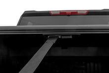 Load image into Gallery viewer, Manual Retractable Bed Cover | 6'9" Bed | Chevy/GMC 2500HD/3500HD (20-26)