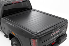 Load image into Gallery viewer, Manual Retractable Bed Cover | 6'9" Bed | Chevy/GMC 2500HD/3500HD (20-26)