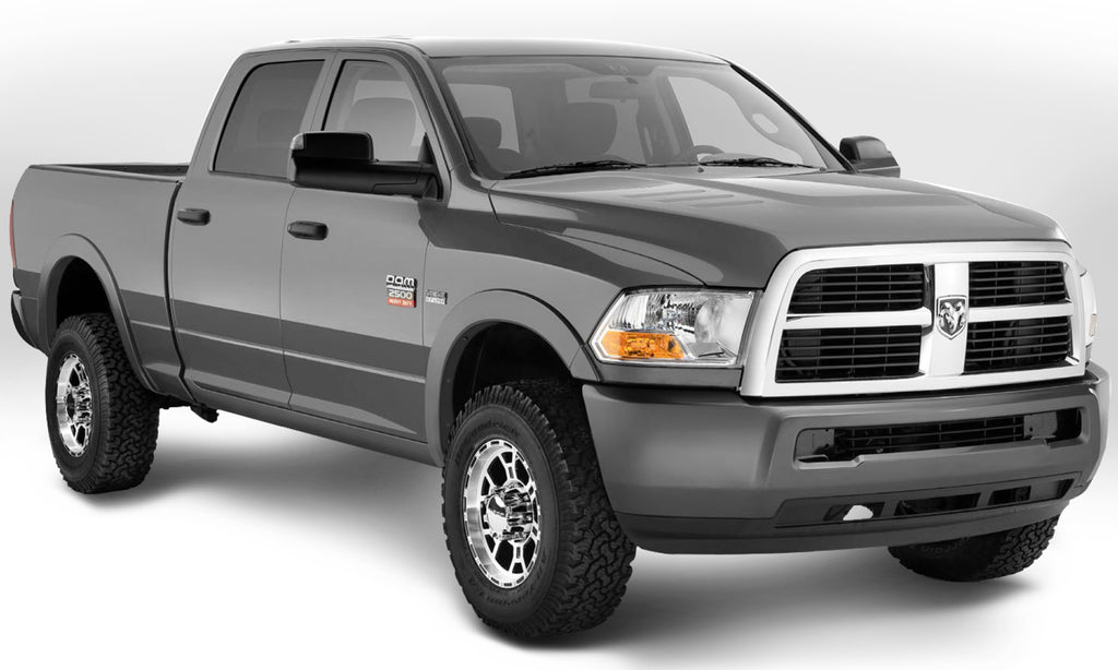 bw_OEstyle_Flares_17-18ram2500_3500_grntCrystlMtllc_3qtr_50917-65.jpg