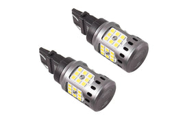 dd0378p_3157_xpr_white_pair_b_1.jpg