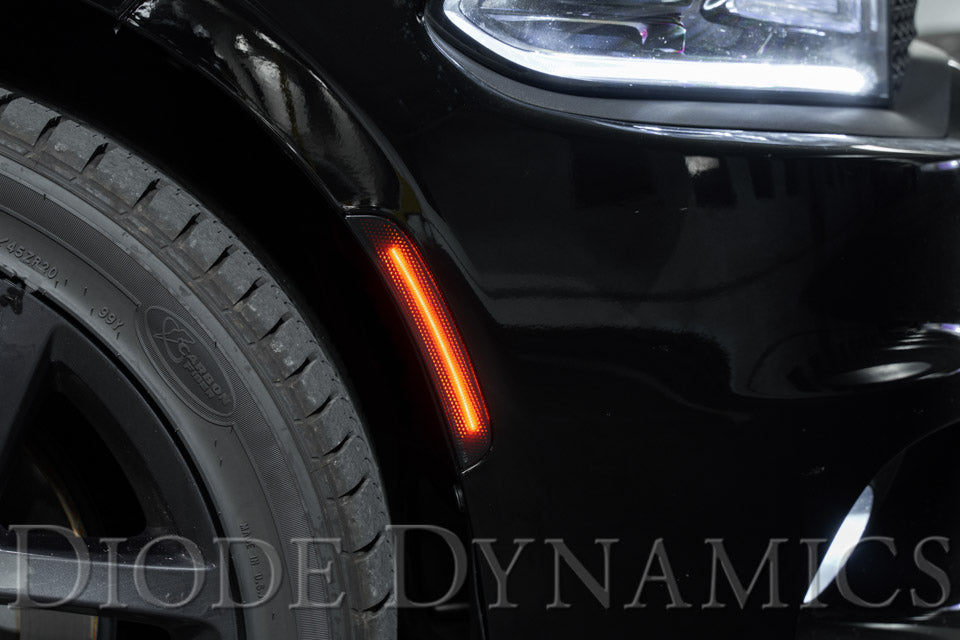 dd5112_charger_sidemarkers_smoked_front_creative_on.jpg