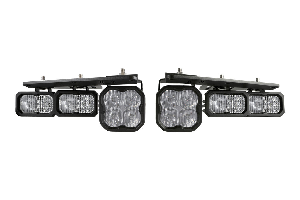 dd7178_bronco_2021_fog_pocket_sport_white_assembled.jpg