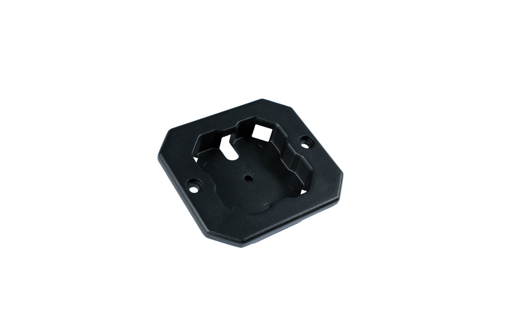 dd7463_rocklight_flush_mount_adapter_mount_detail.jpg
